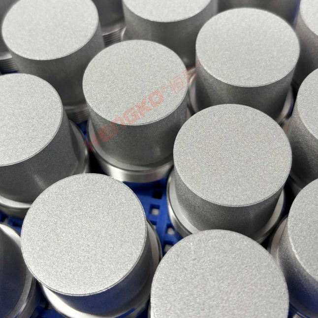 化工行业抗腐蚀解决方案：恒歌金属烧结滤芯实战应用案例！